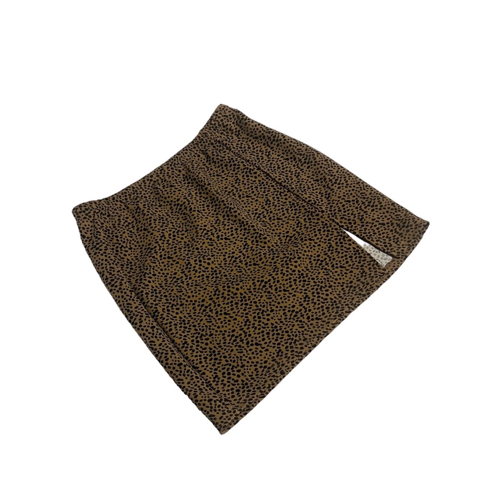 Leopard print mini skirt